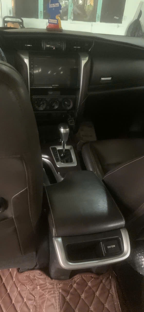 Toyota Fortuner 2019 - Nội thất 5